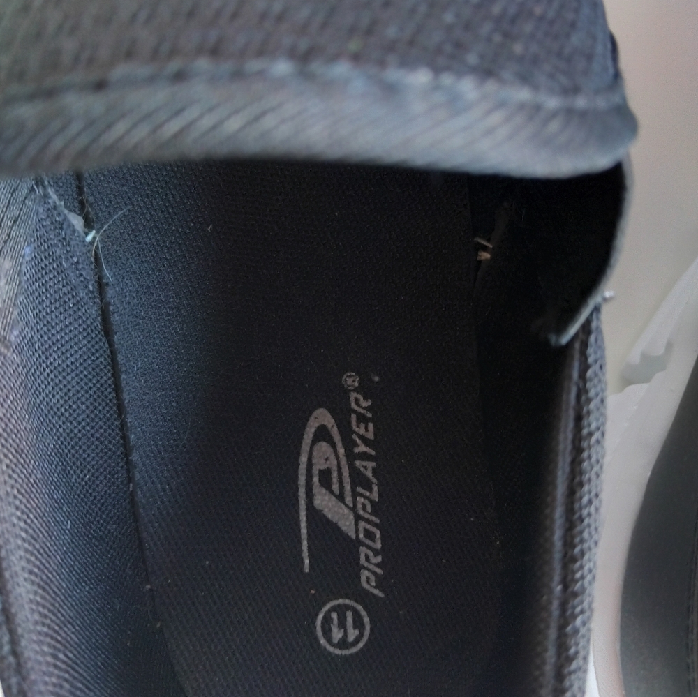 Shoes - Picture 6 of 6